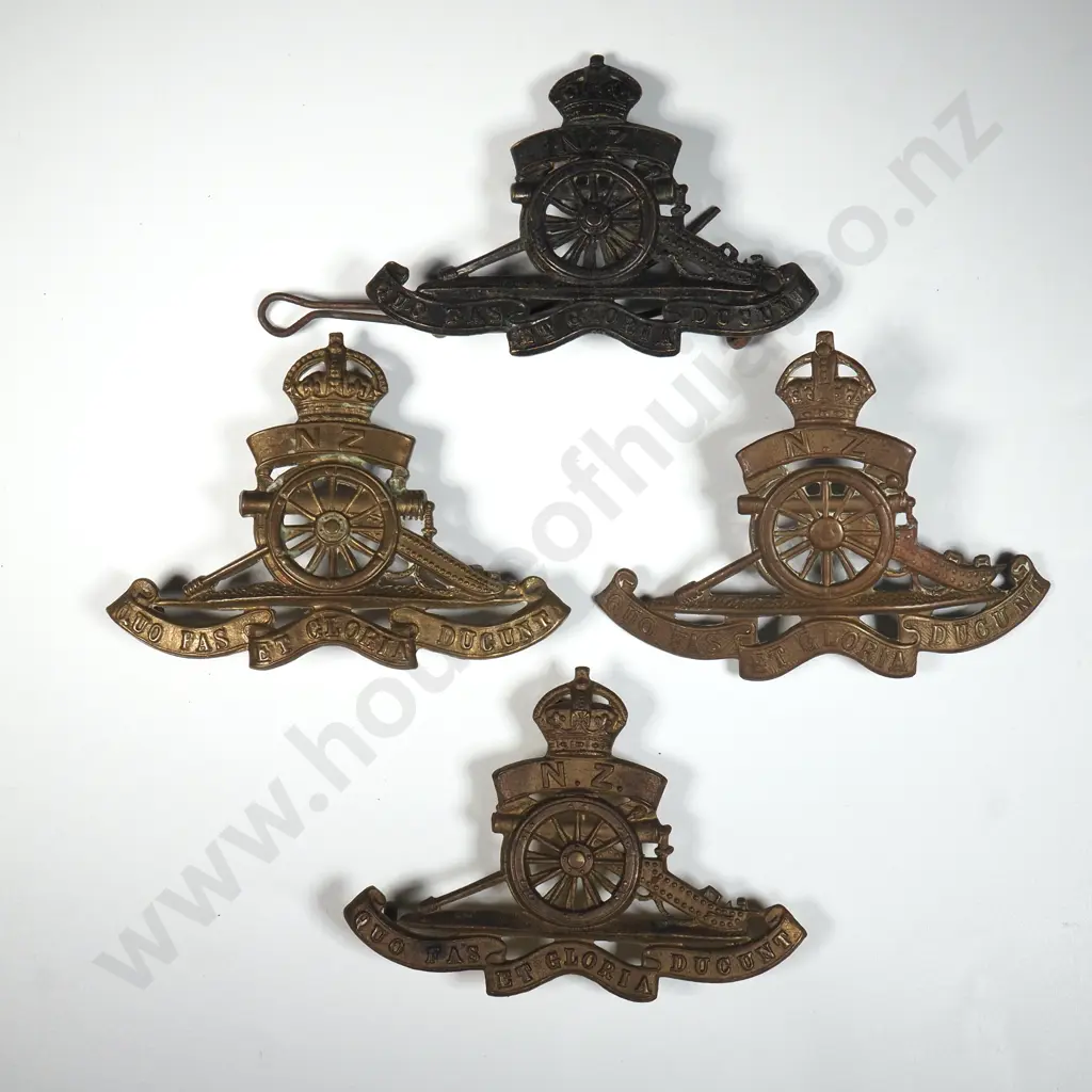 Four WW1 New Zealand Artillery Cap Badges  Image 1++