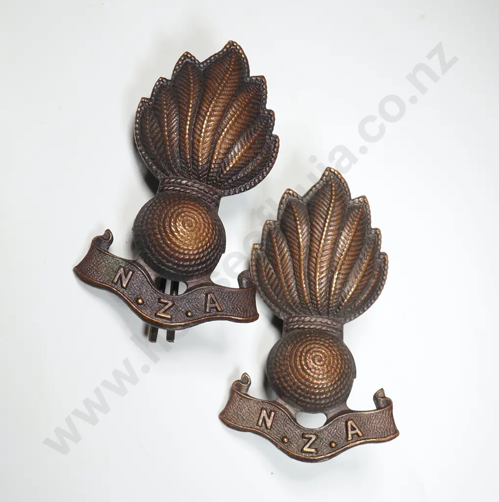 Pair of WW1 Bronzed NZ Artillery Collar Tabs  Image 1++