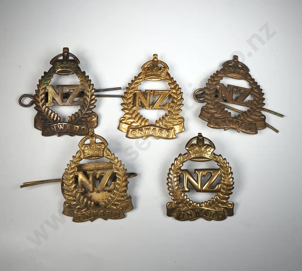 Five New Zealand Onward Cap Badges  Image 1++