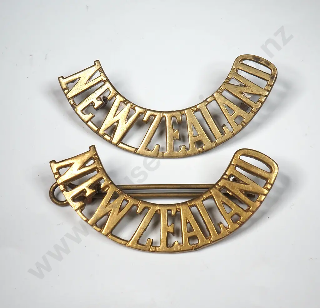 Two WW1 New Zealand Shoulder Tabs  Image 1++