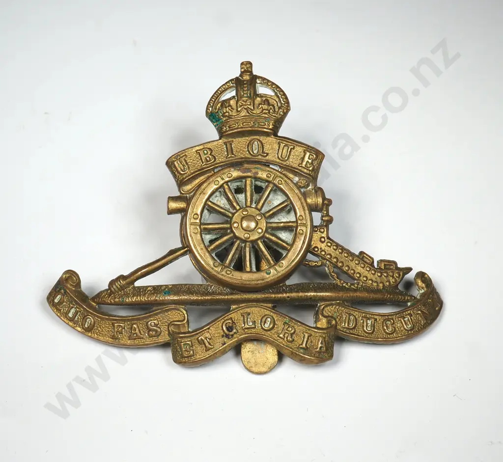 Pre WW1 New Zealand Artillery Cap Badge w Turning Canon Wheel Image 1++