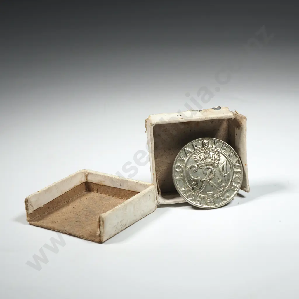 Cased WW2 Silver War Badge  Image 1++