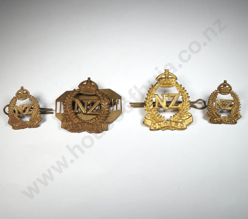 Assorted New Zealand Military Badges  Image 1++