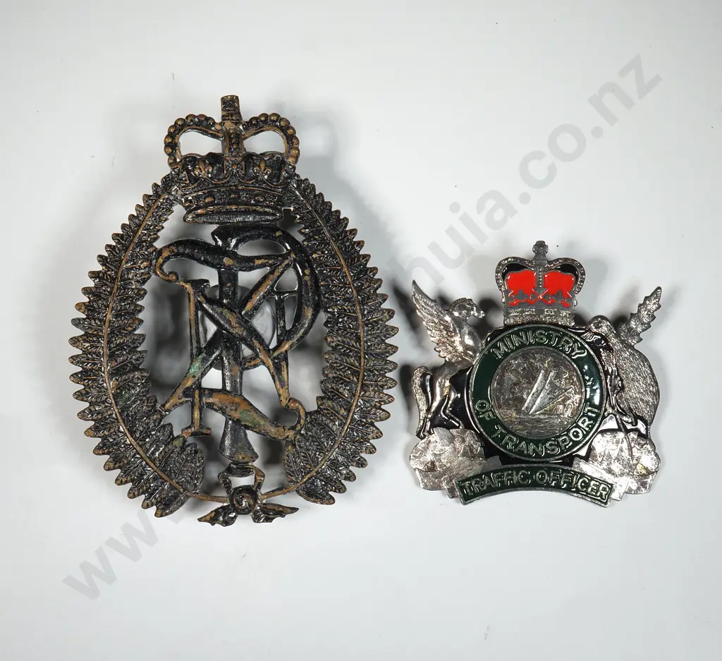New Zealand Police Helmet Plate & Traffic Officer Cap Badge  Image 1++