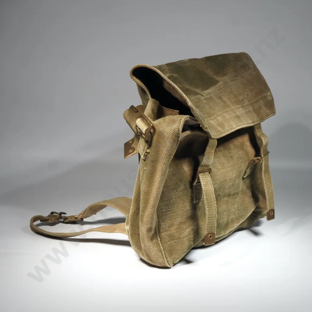 1941 WW11 Cotton Canvas Haversack. Manufacturers Initials & Dated M.E.Co  1941 Image 1++