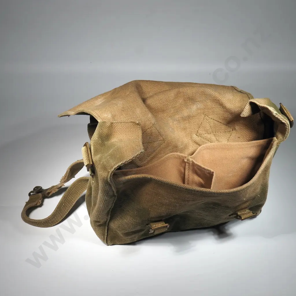 1941 WW11 Cotton Canvas Haversack. Manufacturers Initials & Dated M.E.Co  1941 Image 1++