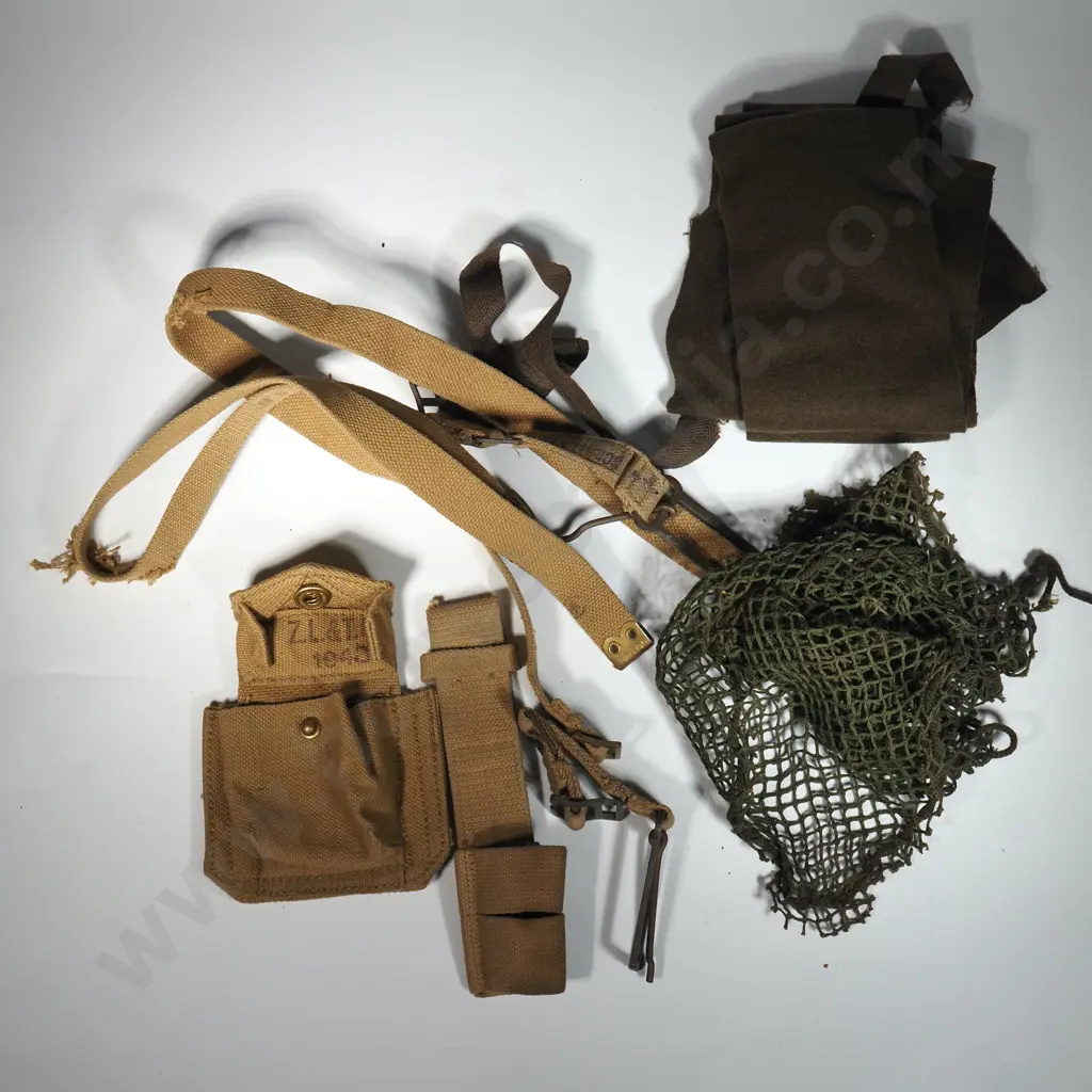 WW11 Canvas Ammunition Pouch Manufactured By Zephyr Loom & Textile Ltd. Dated 1943, Strapping, Image 1++