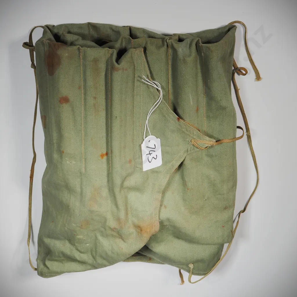 WW2 U.S.A Life Raft Fishing Kit  Image 1++