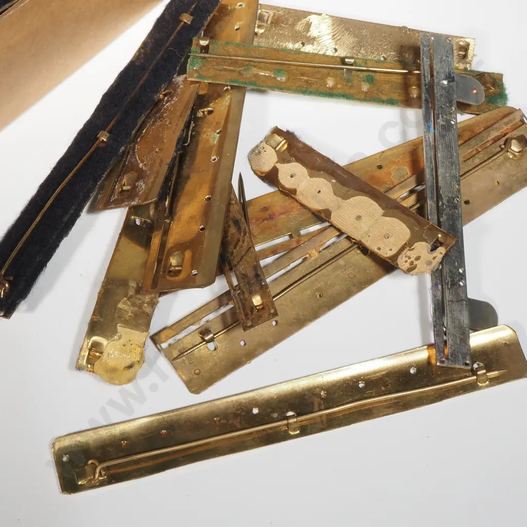 Medal Mounting Bars Image 1++