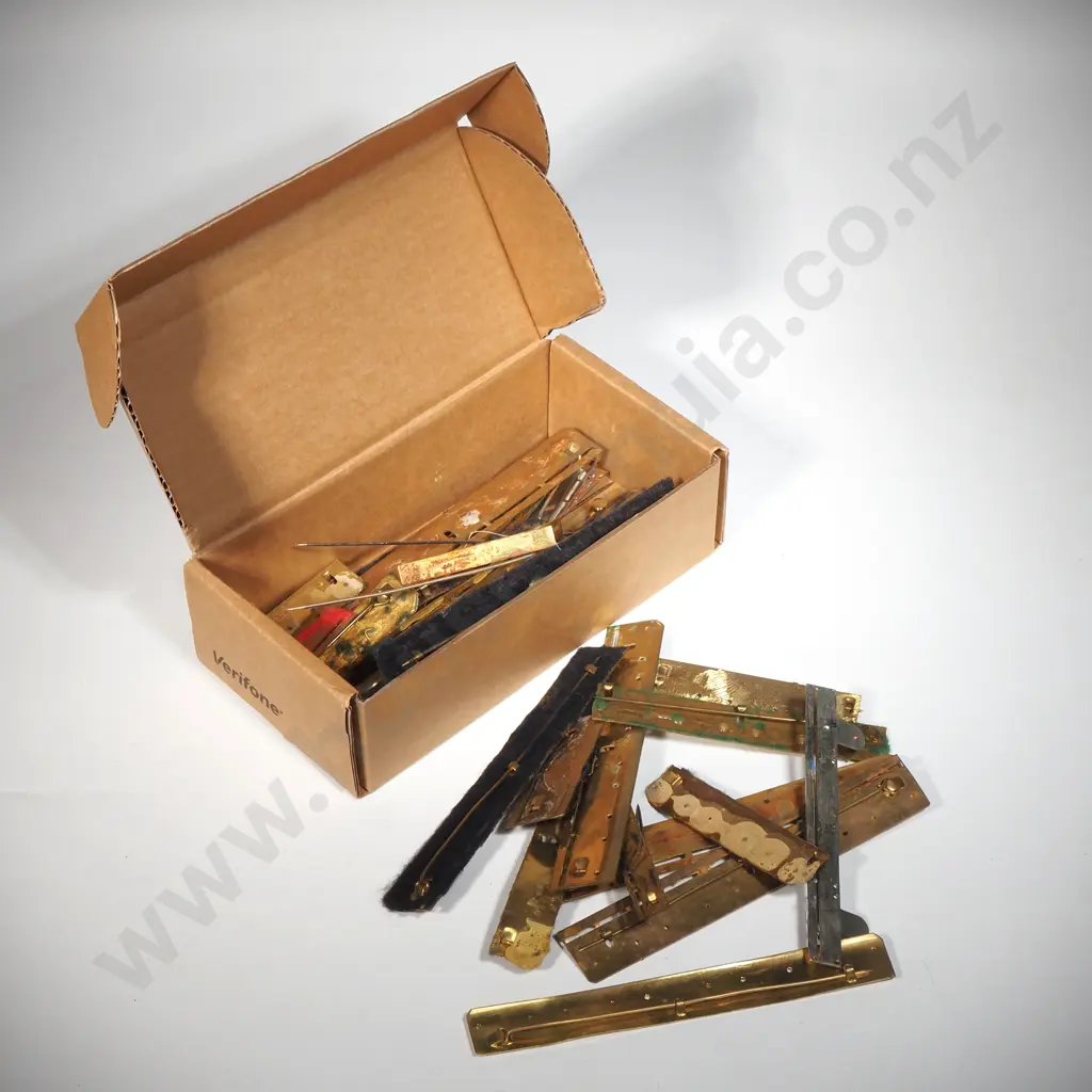 Medal Mounting Bars Image 1++