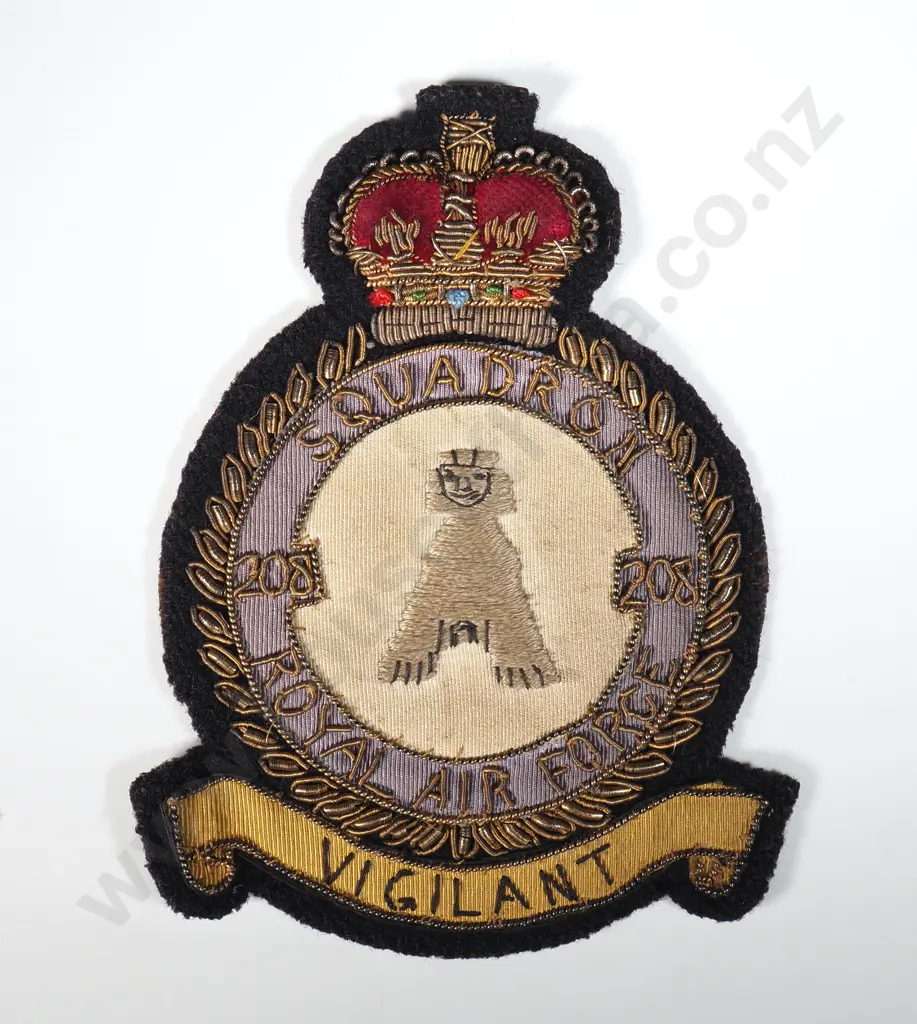 Post WW2 RAF Bullion Blazer Patch to 208 Squadron Image 1++