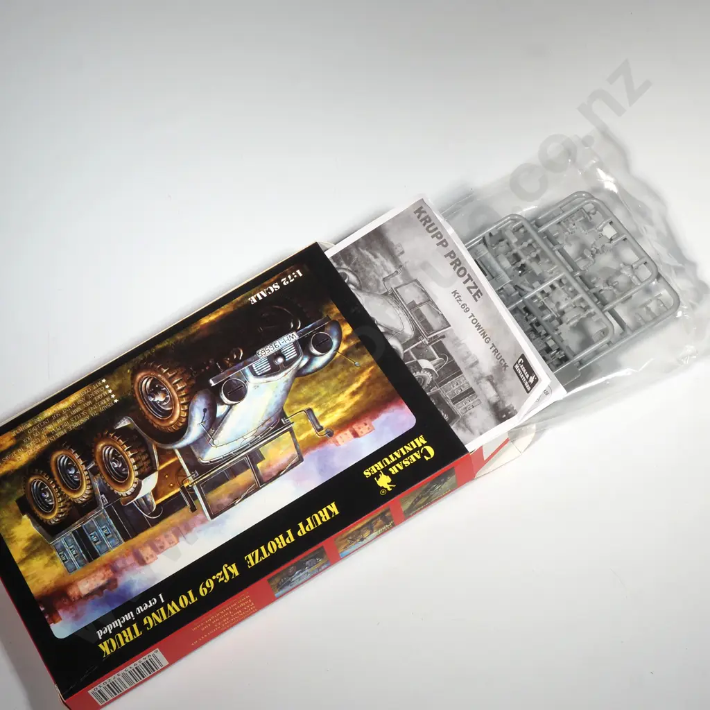 Caeser Miniatures - Krupp KFZ 69 Towing Truck Model - Unused Image 1++