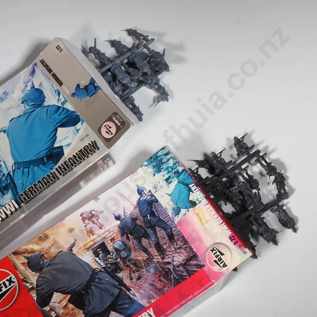 Two Airfix Model Sets - WW1 German Infantry Image 1++