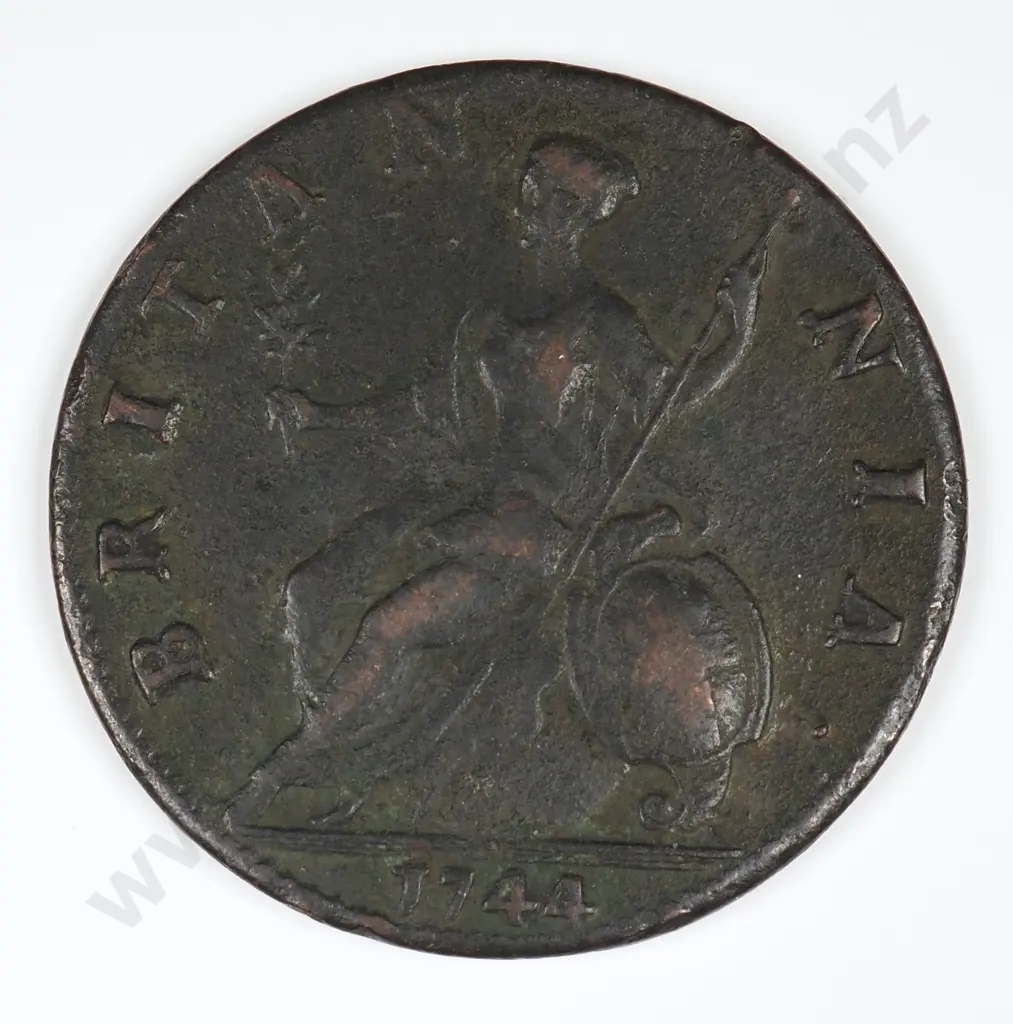 Halfpenny: 1744 - Very Fine Image 1++