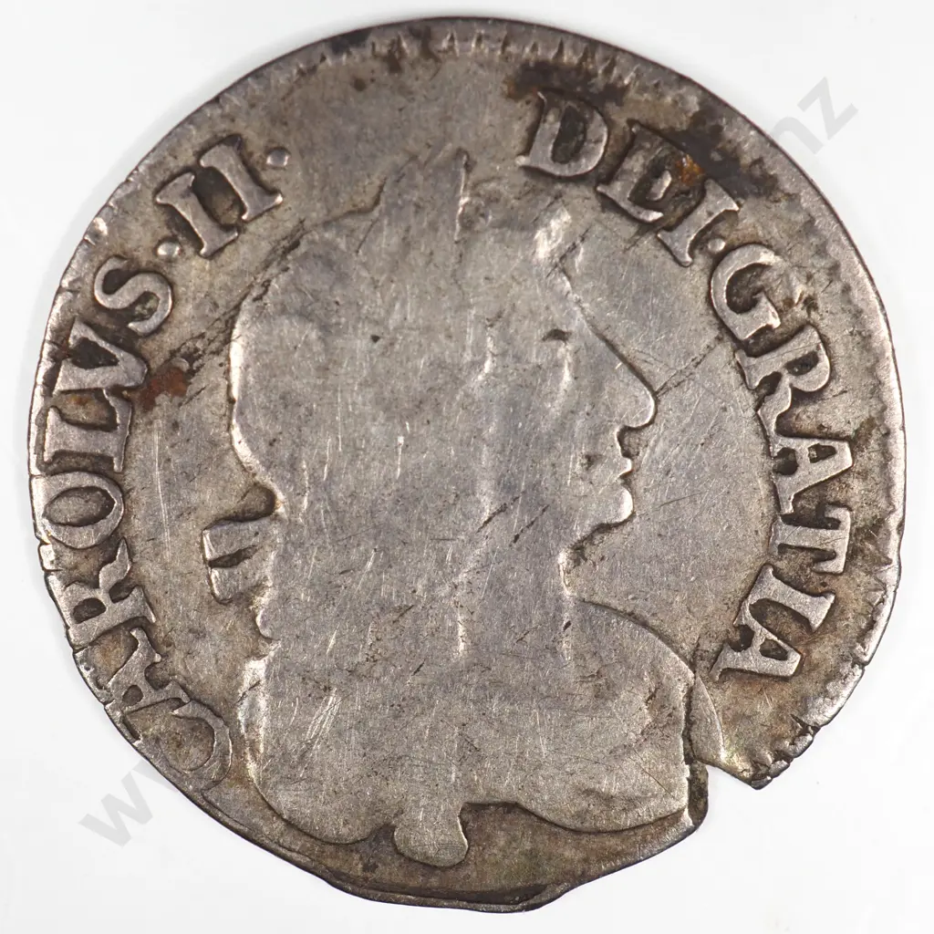 Threepence: 1682 - Very Good Image 1++