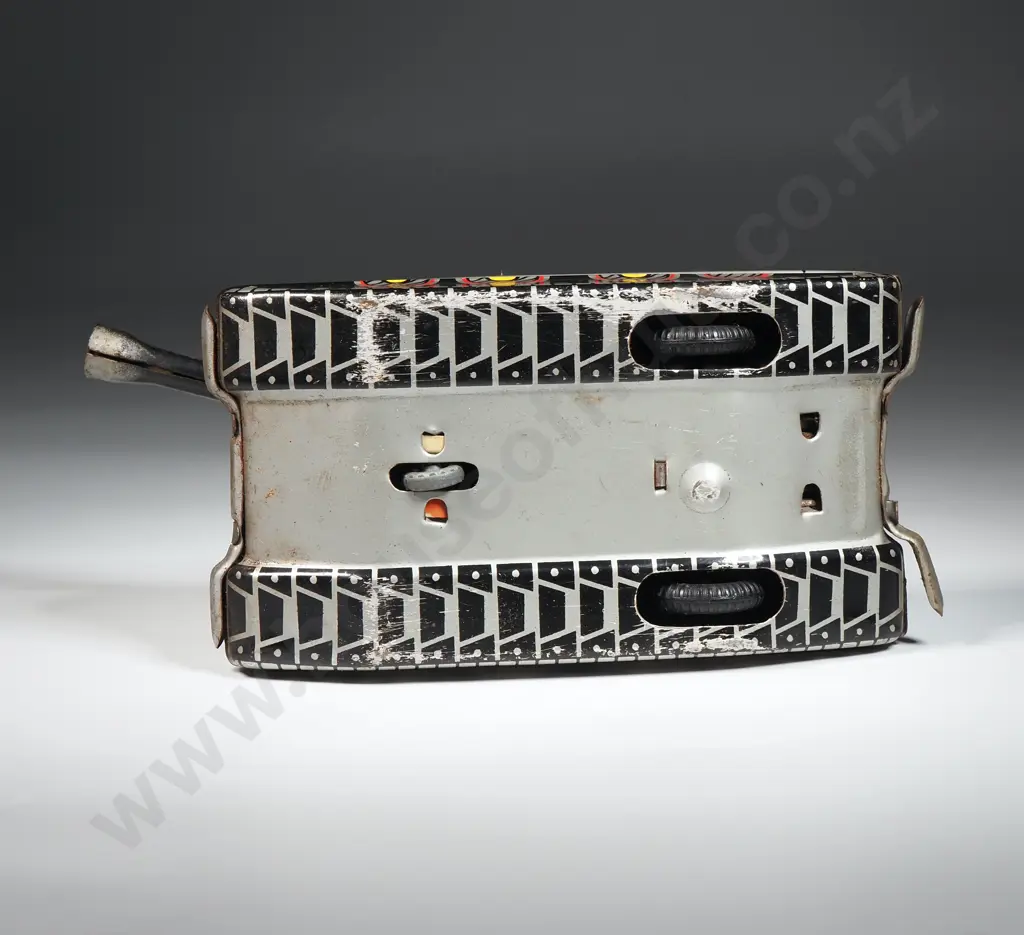 Vintage Tin Plate Wind-up Space Tank Image 1++