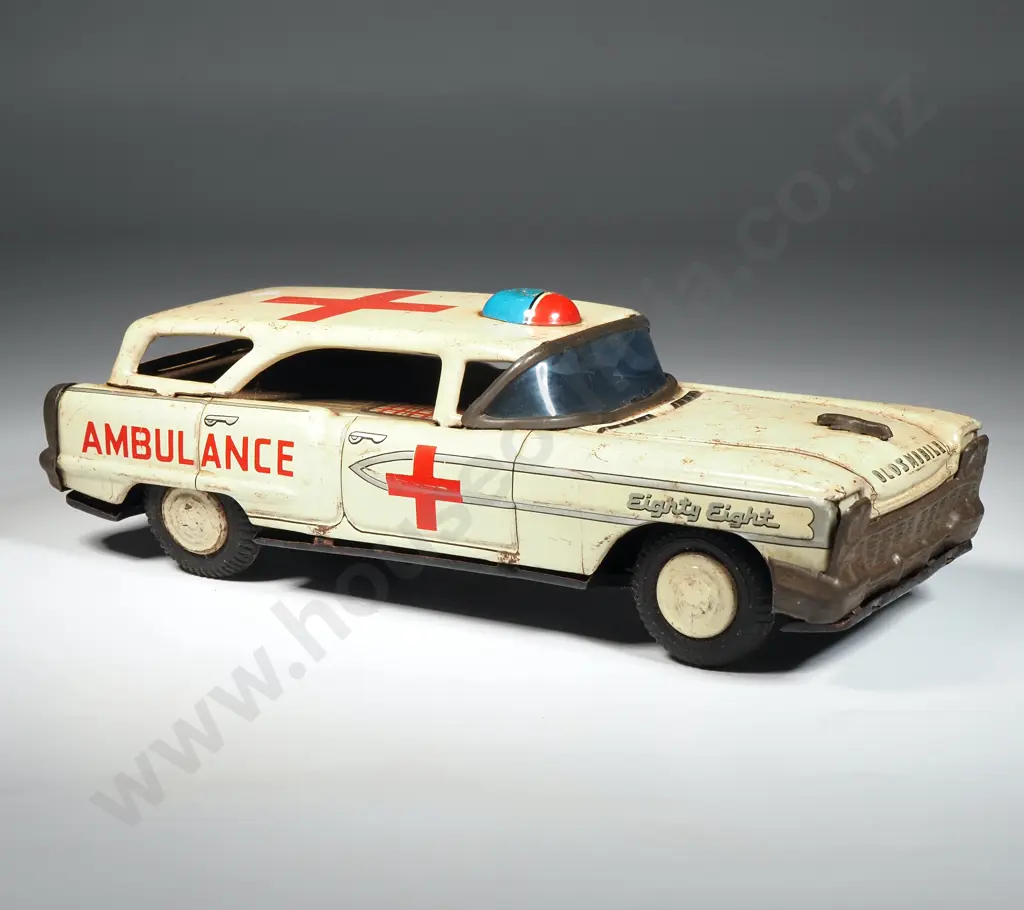 Tin Plate Ambulance 'Eighty Eight': Made in Japan Image 1++