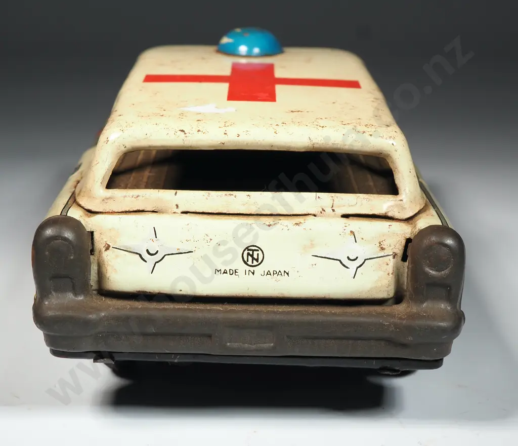 Tin Plate Ambulance 'Eighty Eight': Made in Japan Image 1++