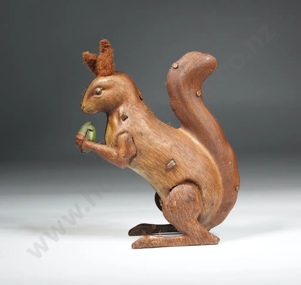 Vintage Tin Plate Wind up Squirrel Made in US Zone Germany Image 1++
