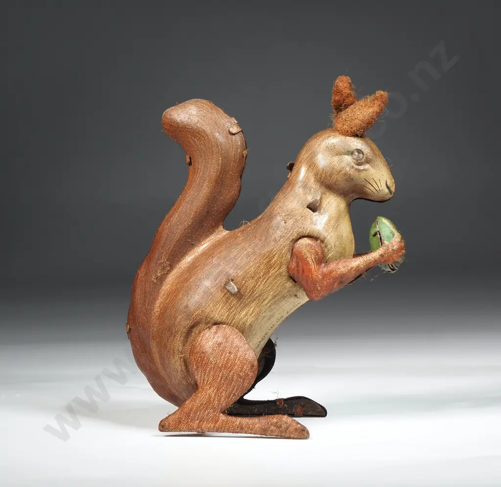 Vintage Tin Plate Wind up Squirrel Made in US Zone Germany Image 1++