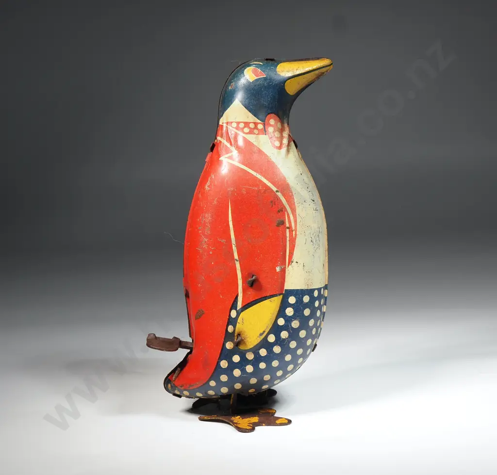 Vintage Tin Plate Wind-up Penguin - With Key Image 1++