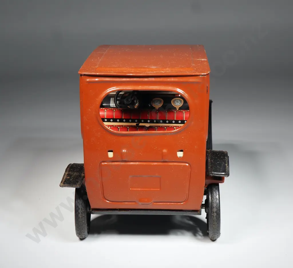 Vintage Tin Plate Ford: Old Timer 1915. 760 Image 1++