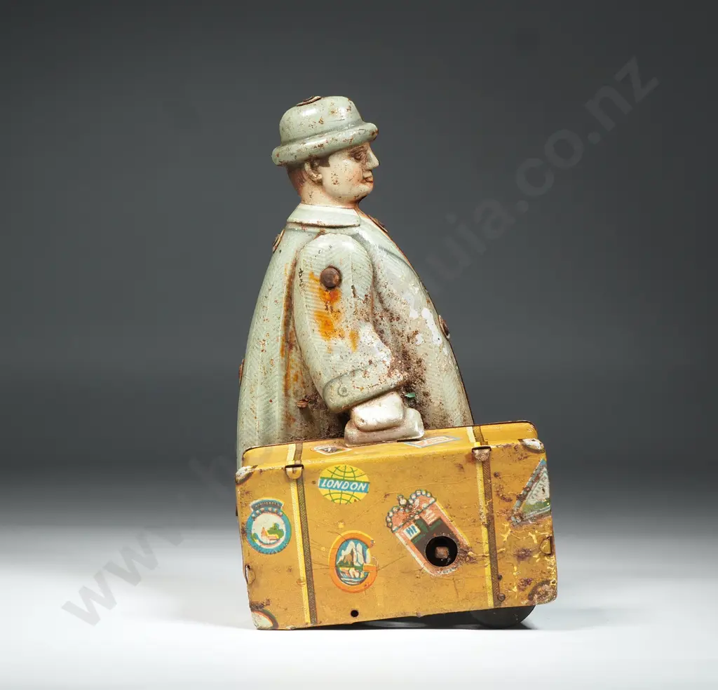 Tin Man w Suitcase Toy Image 1++