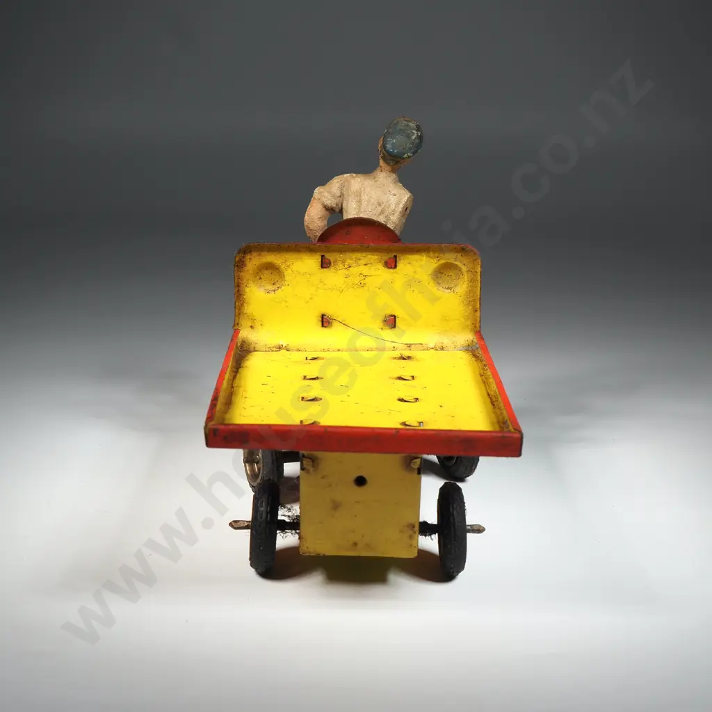 Vintage Tin Plate Wind-up Flatbed Truck Image 1++