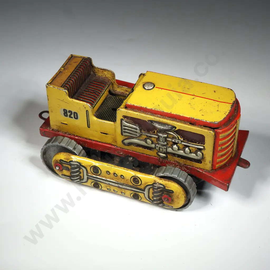 Tin Plate Crawler Tractor '820' Image 1++