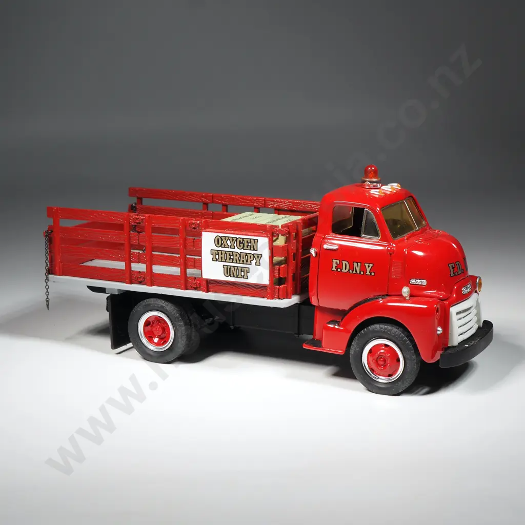 F.D.N.Y 'Oxygen Therapy Unit' Replica 1952 Image 1++