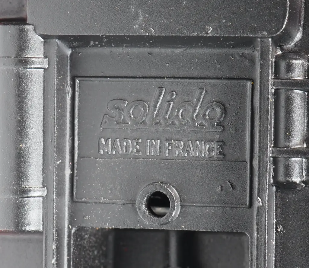 Solido - Mercedes-Benz Fire Engine Image 1++