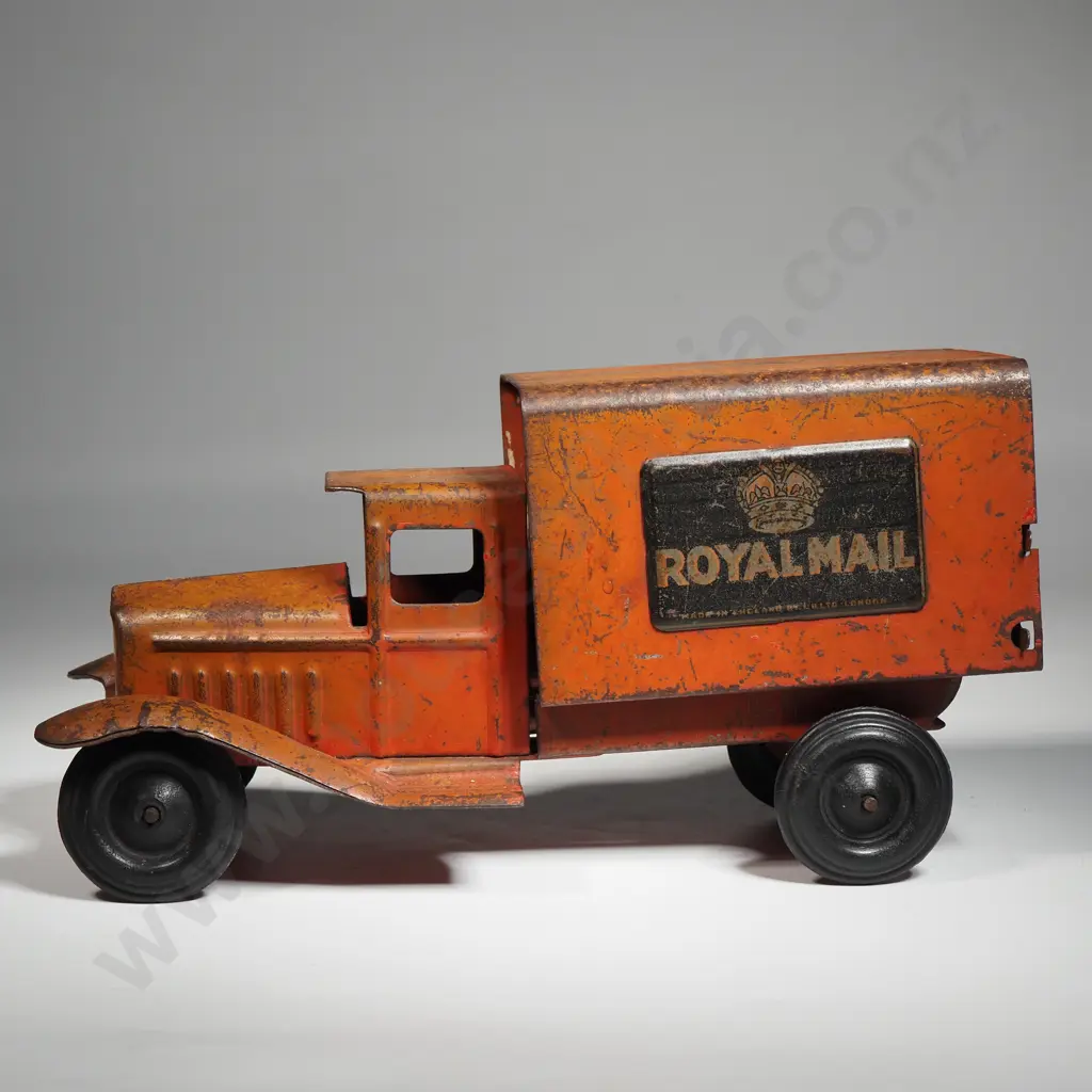 Royal Mail Van Pressed Steel Image 1++