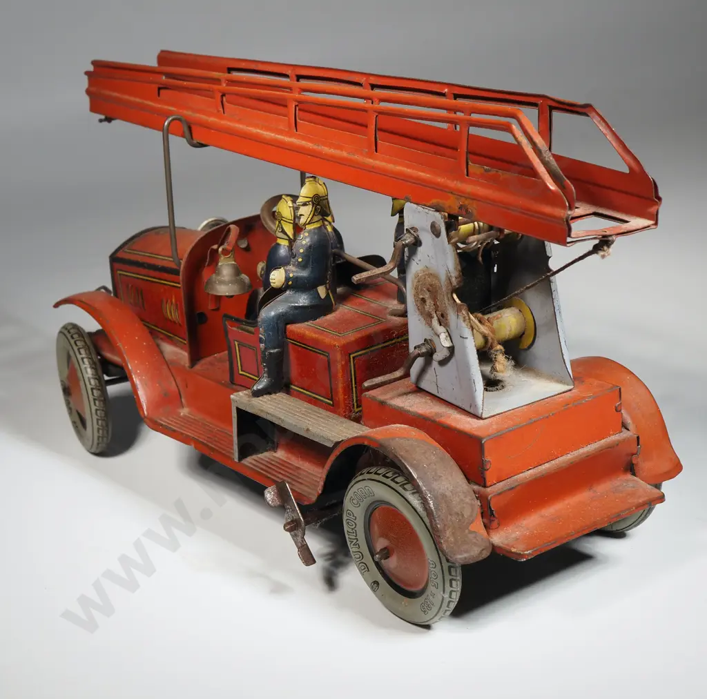 Tippco Pressed Tin, Lithograph Wind-up Fire Truck Image 1++
