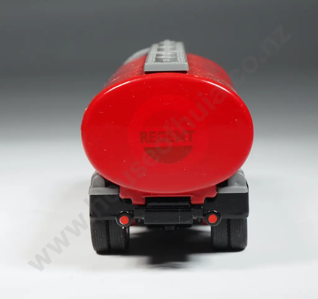 Vanguards - Big Bedford, Made in England Image 1++