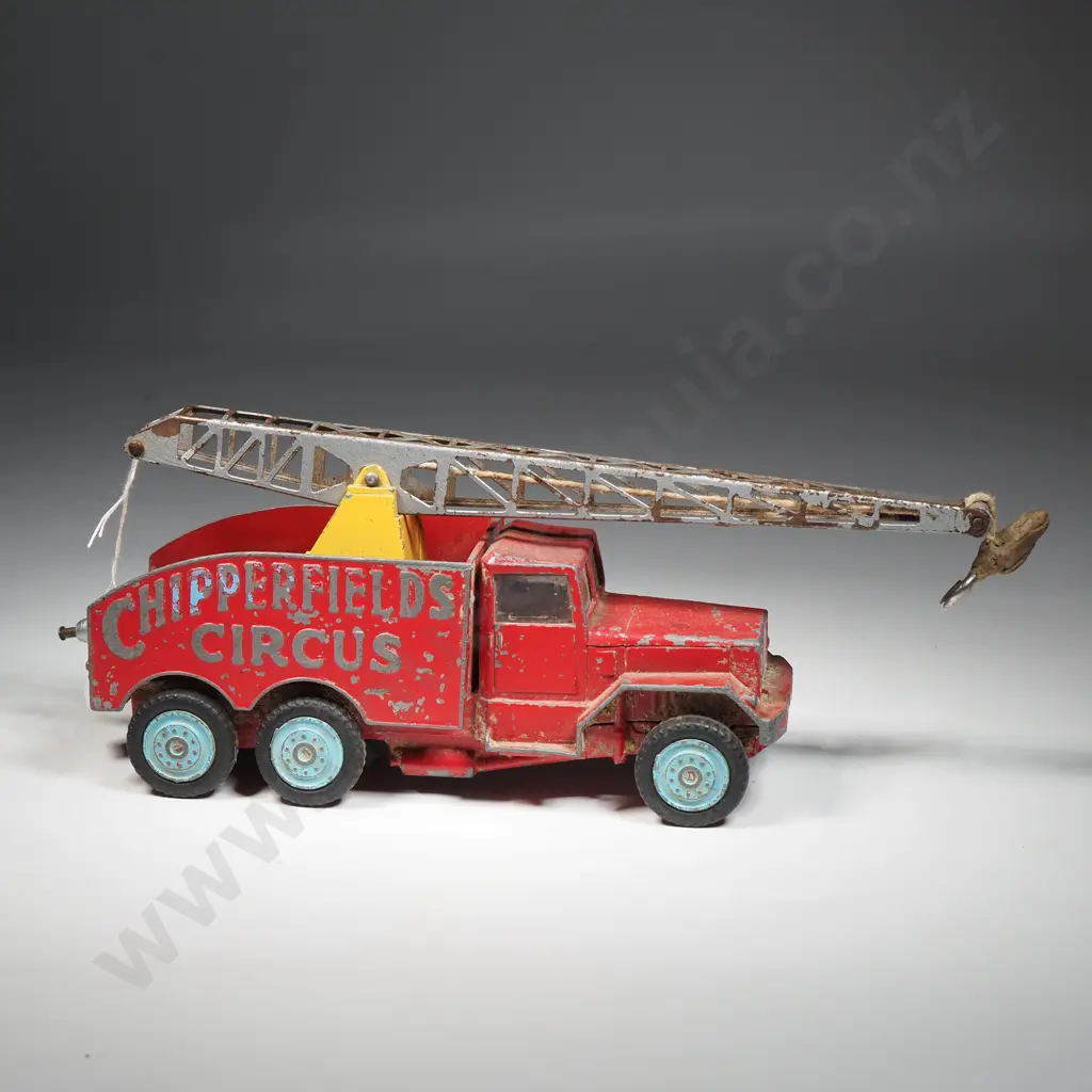 International Truck - Utility Chipperfields Circus Image 1++