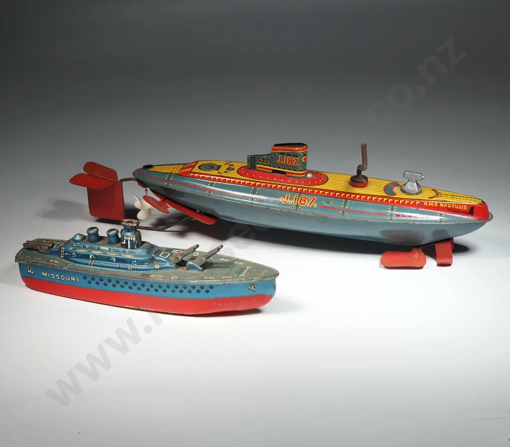 Tin Submarine & War Boat Image 1++