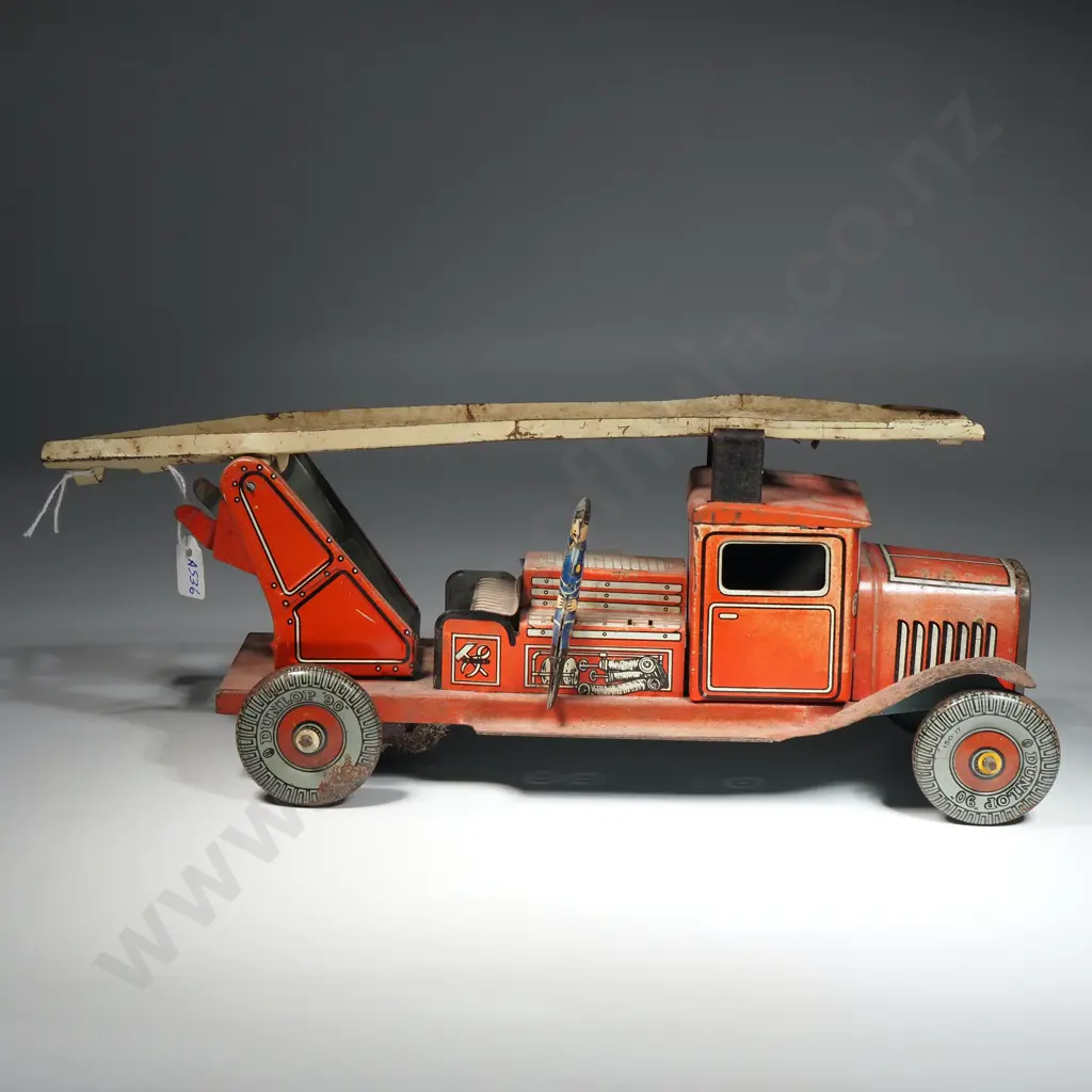 Tin Fire Truck - Made in England Image 1++