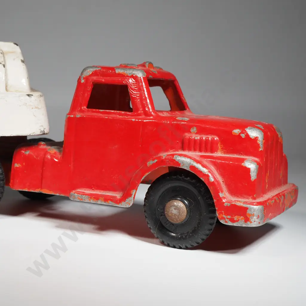 Fun-Ho Large Milk tanker Image 1++