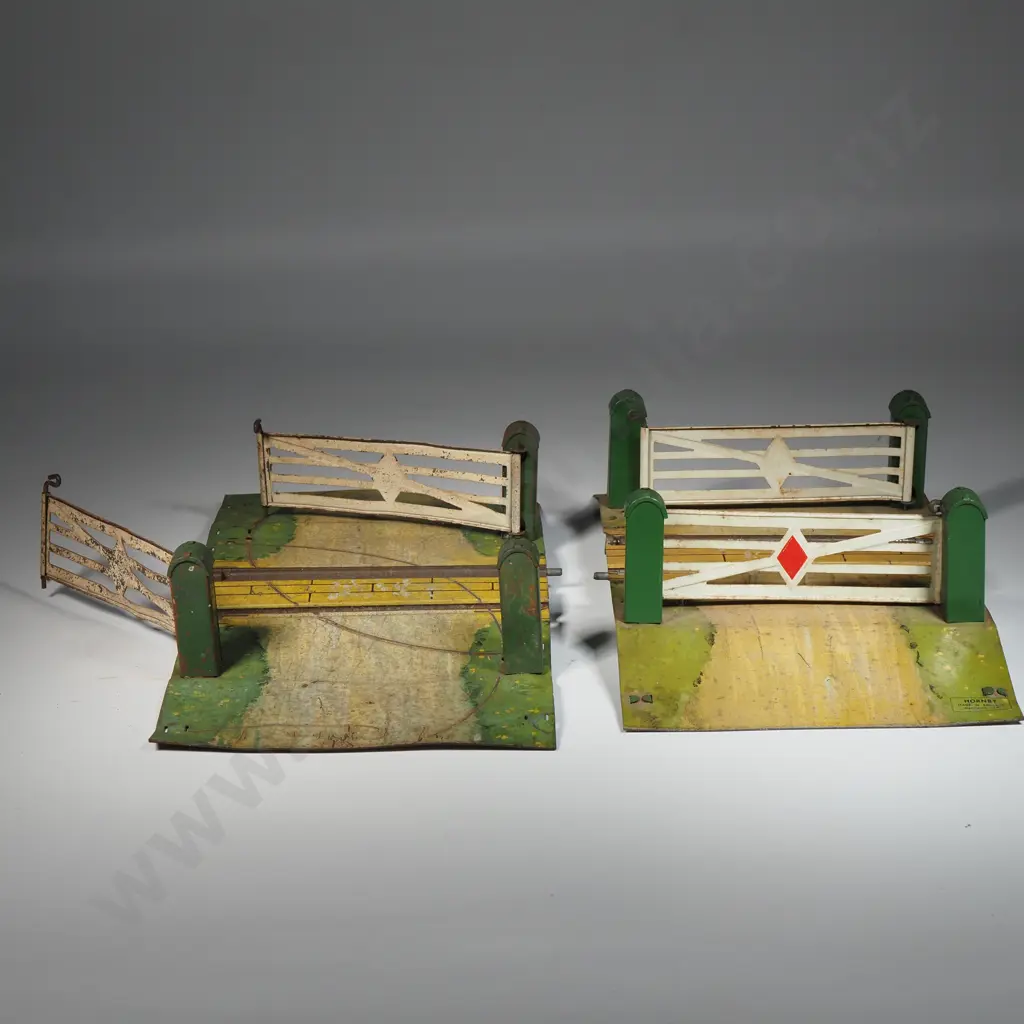 Two Hornby Train Gated Bridges Image 1++