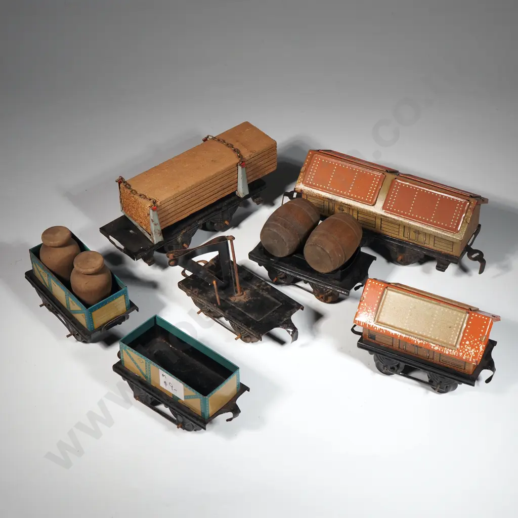 Assorted Six German Train Carriages Image 1++