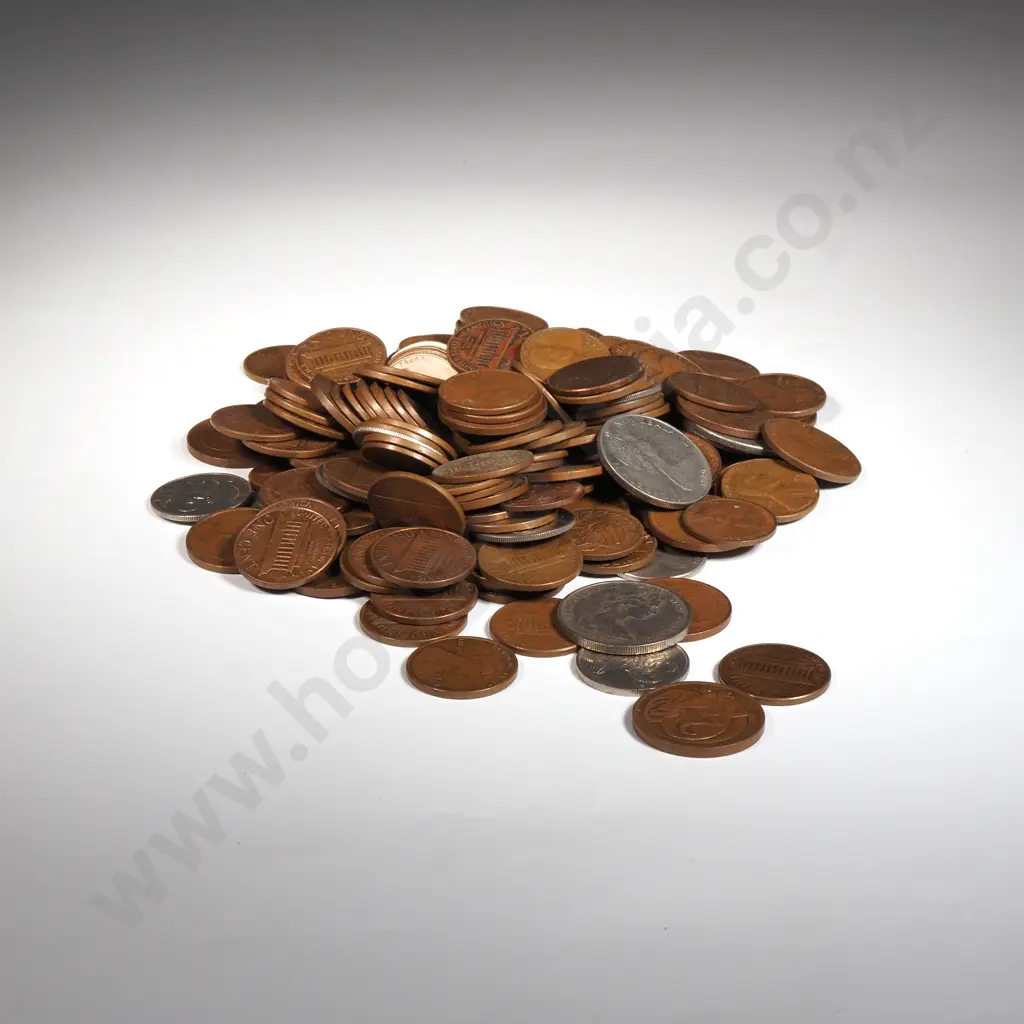 Bag of USA and NZ coins Image 1++