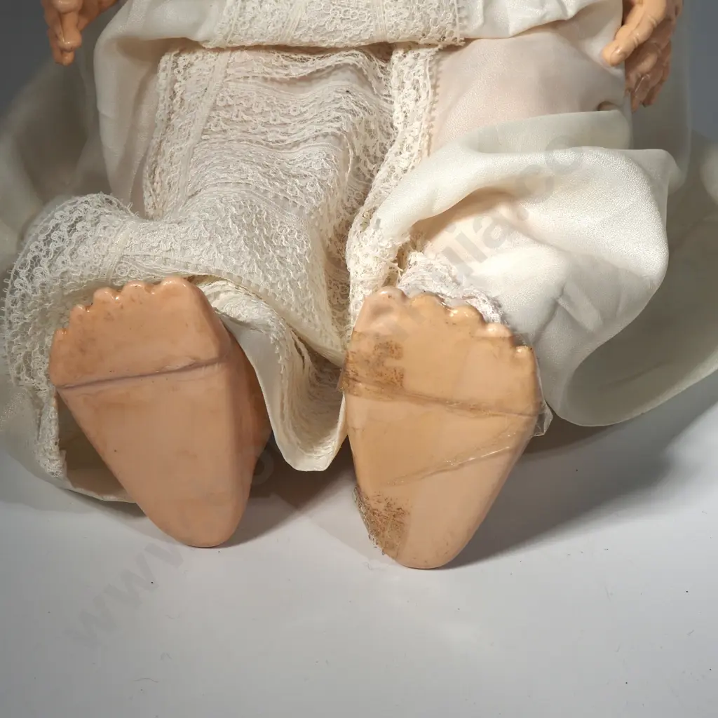 NZ Pedigree Walking Talking Doll Image 1++