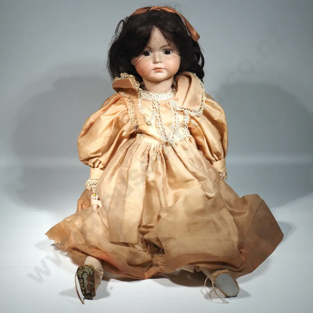 Simon & Halbig China Faced Doll. 117. Pretty Doll w Closed Mouth, Brown Eyes,  Brunette Hair & Original Clothing Image 1++