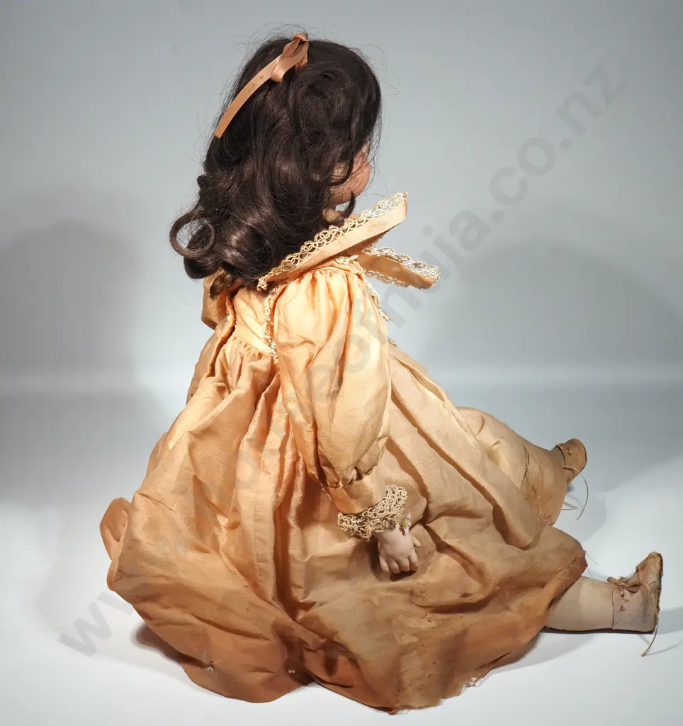 Simon & Halbig China Faced Doll. 117. Pretty Doll w Closed Mouth, Brown Eyes,  Brunette Hair & Original Clothing Image 1++