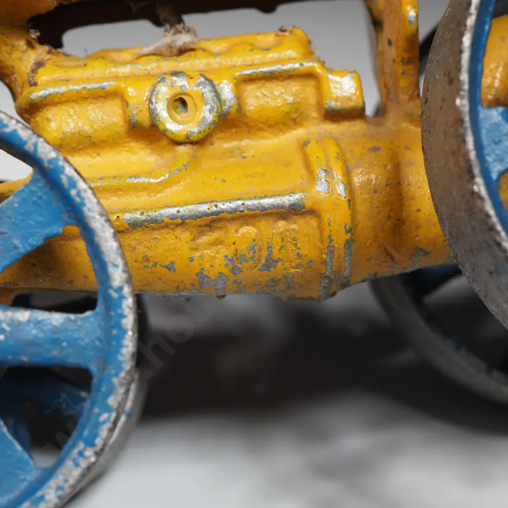 FunHo! - Fordson Tractor No.104 w Landscape Rake Image 1++