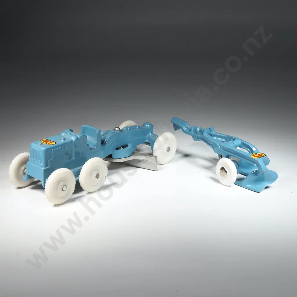 FunHo! - Road Grader & Agricultural Trailer Image 1++