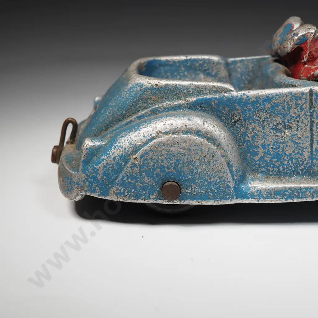 Roadster Toy Car with Figures Image 1++