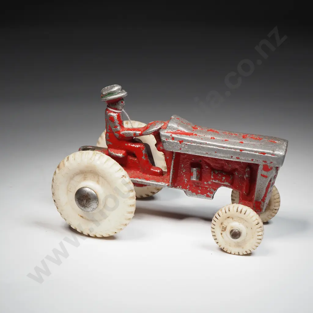FunHo! - Red Farm Tractor Image 1++