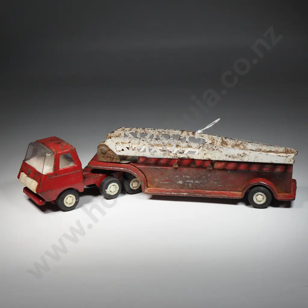 Vintage Pressed Steel Tonka Hook & Ladder Fire Truck Circa 1960 Image 1++
