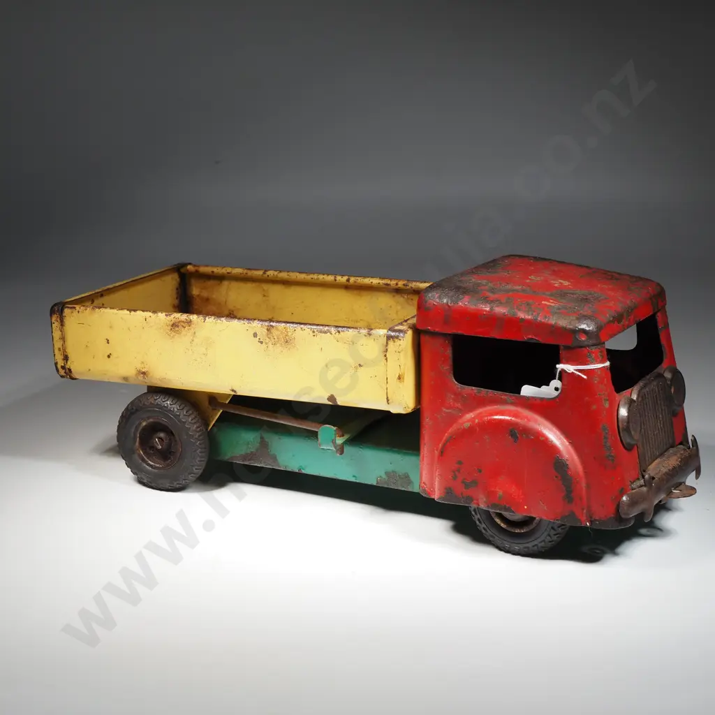 Tri-Ang Metal Dump Truck Image 1++